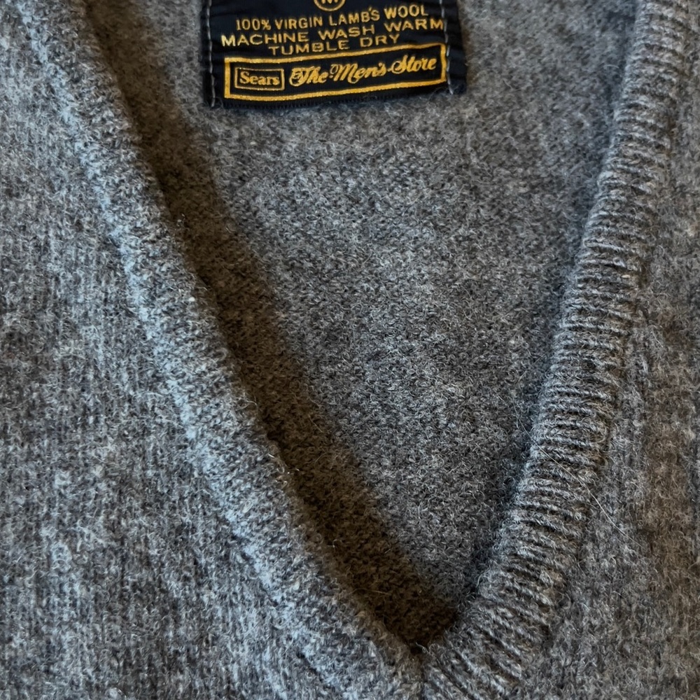 Vintage SEARS Gray Virgin Lambs Wool Vest size Medium - Picture 4 of 7